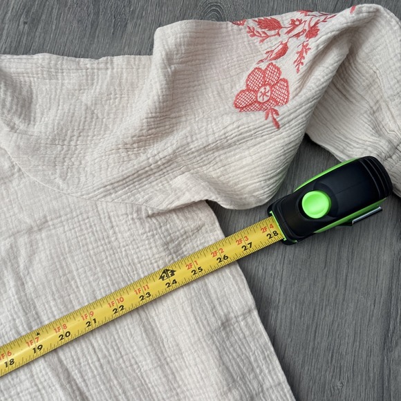 Belle Beach by Kim Gravel 2X Cotton Gauze Embroidered Peasant Top A691520 sand - Picture 12 of 14